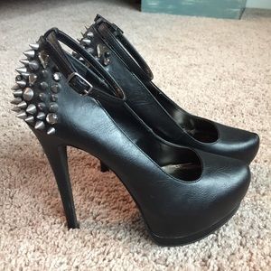 Black Studded Pumps